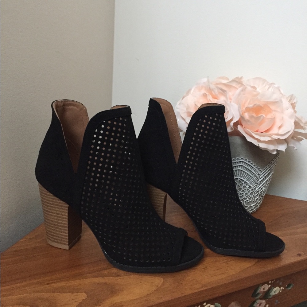 Black Qupid Bootie